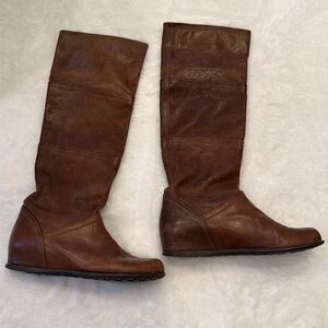 Stuart Weitzman brown leather boots. Women’s size 7.5